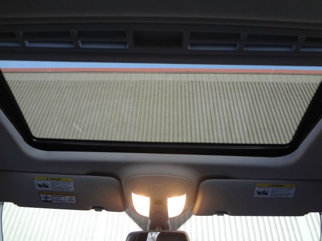 Mercedes-Benz M-Class 2010 photo 32