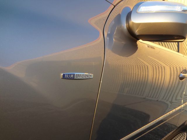 Mercedes-Benz M-Class 2010 photo 43