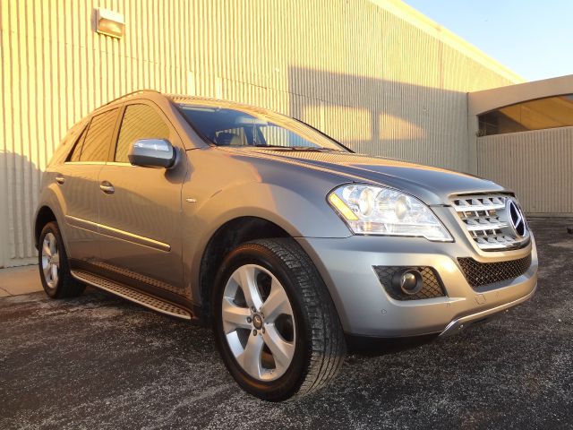 Mercedes-Benz M-Class 2010 photo 45