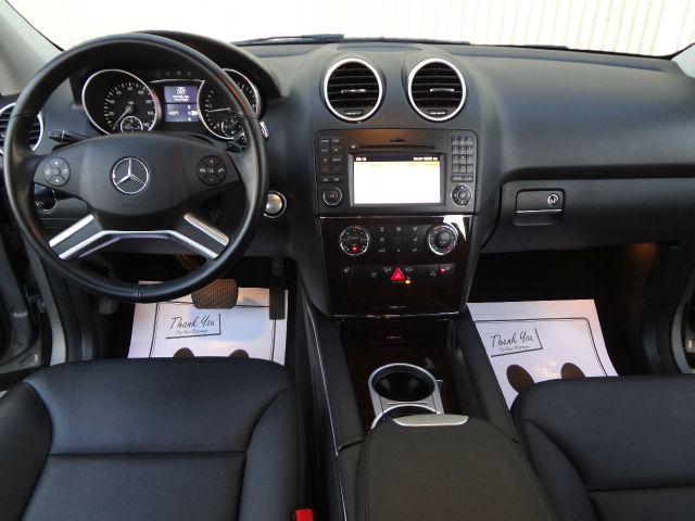 Mercedes-Benz M-Class 2010 photo 51