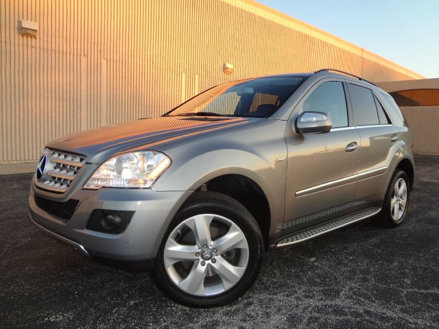 Mercedes-Benz M-Class 2010 photo 57