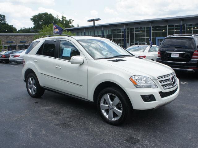 Mercedes-Benz M-Class 2010 photo 4