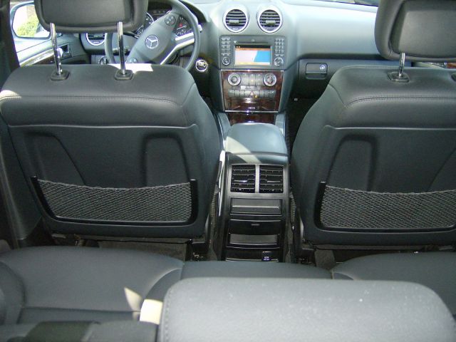 Mercedes-Benz M-Class 2010 photo 3