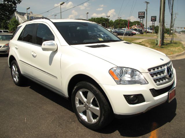 Mercedes-Benz M-Class 2010 photo 3