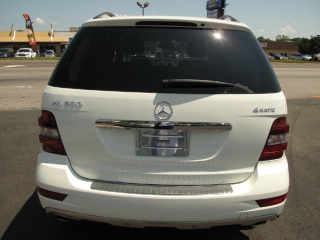 Mercedes-Benz M-Class 2010 photo 4
