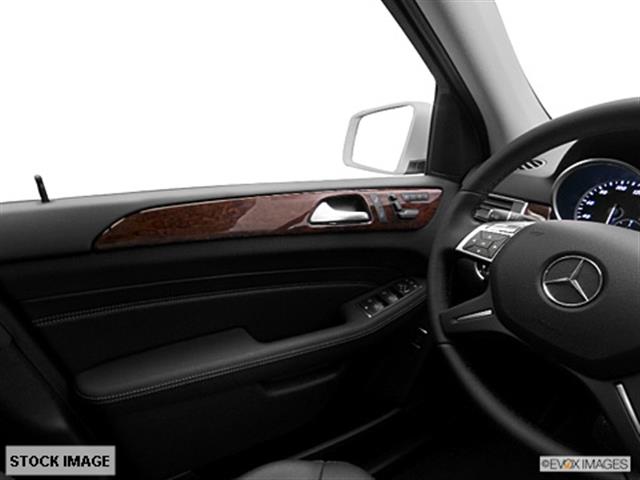 Mercedes-Benz M-Class SES 5dr SUV