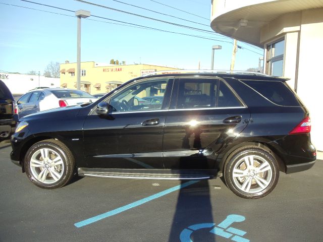 Mercedes-Benz M-Class Gl 2x2 SUV