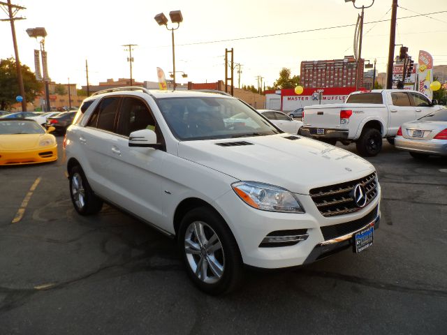 Mercedes-Benz M-Class 2012 photo 1