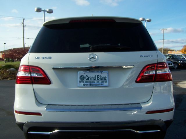 Mercedes-Benz M-Class Gl 2x2 SUV