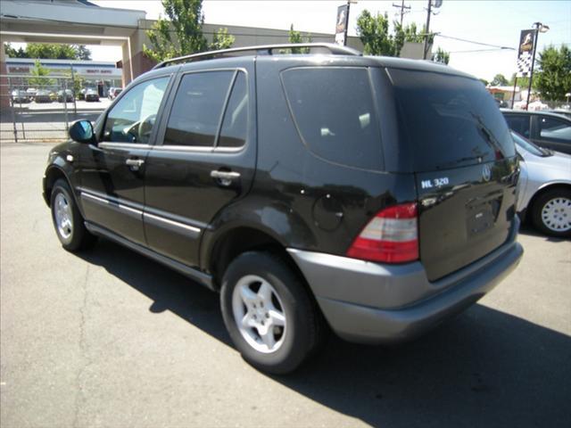 Mercedes-Benz M Class 1998 photo 2
