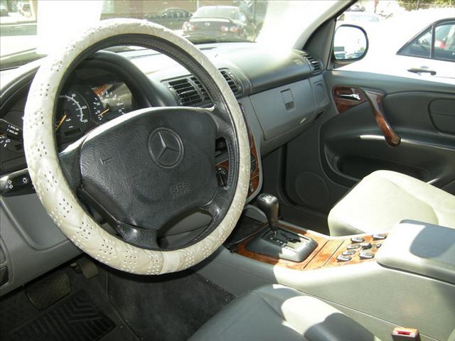 Mercedes-Benz M Class 1998 photo 3