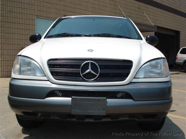 Mercedes-Benz M Class 1998 photo 1