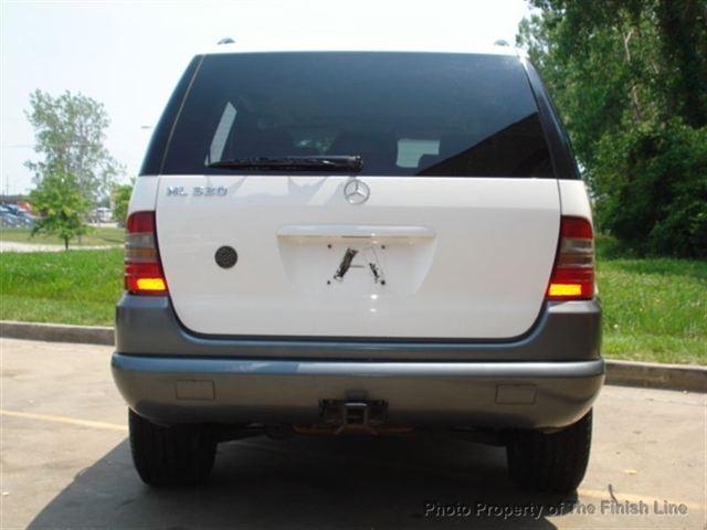 Mercedes-Benz M Class 1998 photo 4