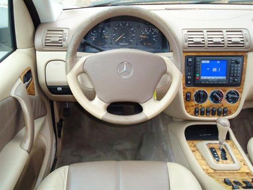 Mercedes-Benz M Class 2001 photo 3