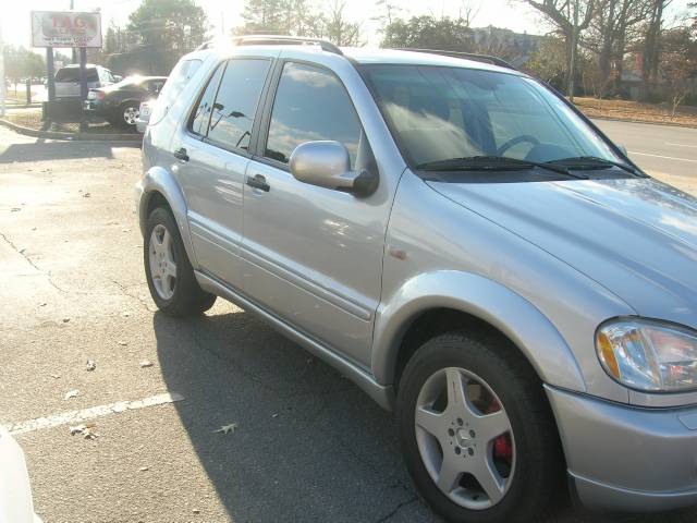 Mercedes-Benz M Class 2001 photo 3