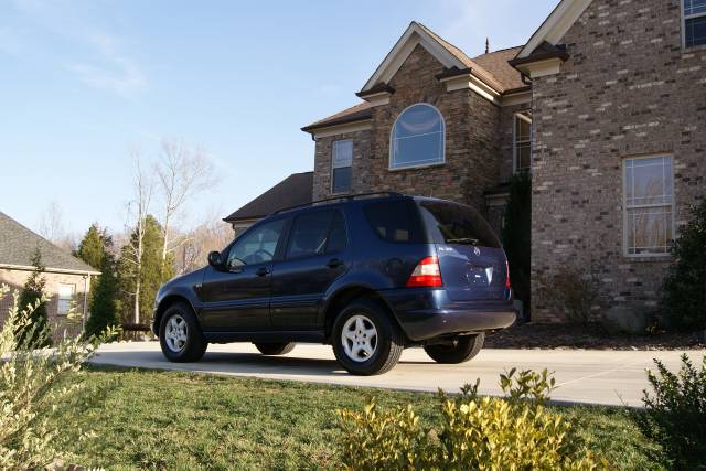 Mercedes-Benz M Class 2001 photo 2