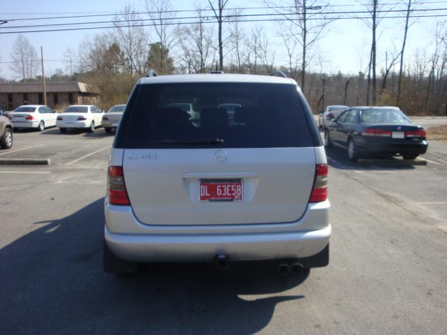 Mercedes-Benz M Class 2001 photo 1