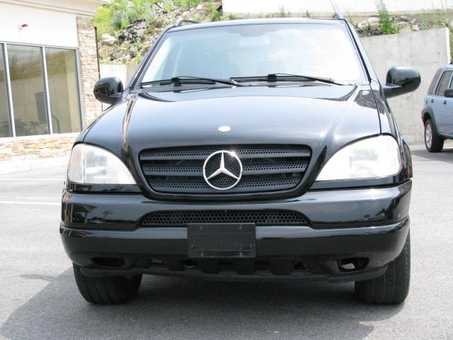 Mercedes-Benz M Class AWD Wagon Automatic VERY NICE Sport Utility
