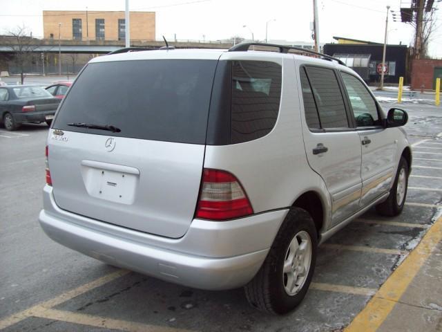Mercedes-Benz M Class 2001 photo 3