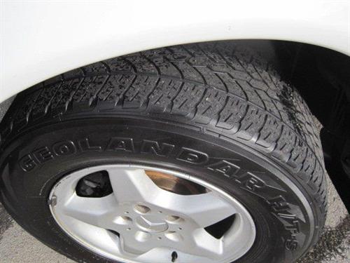 Mercedes-Benz M Class 2001 photo 1