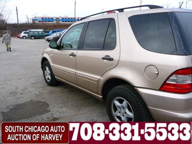 Mercedes-Benz M Class 2001 photo 1