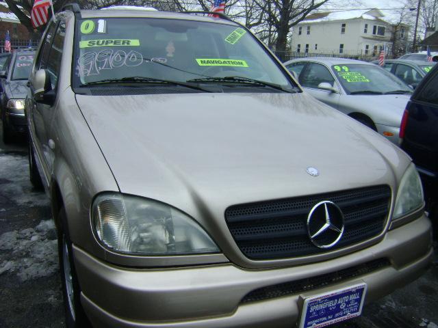 Mercedes-Benz M Class AWD Wagon Automatic VERY NICE Sport Utility