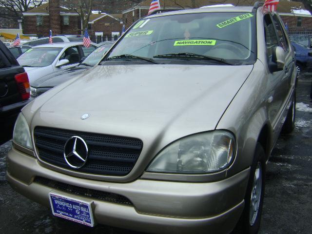 Mercedes-Benz M Class 2001 photo 1