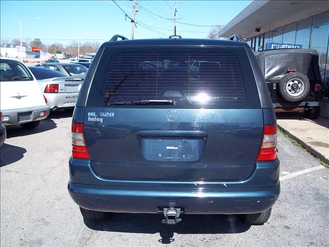 Mercedes-Benz M Class 2001 photo 4