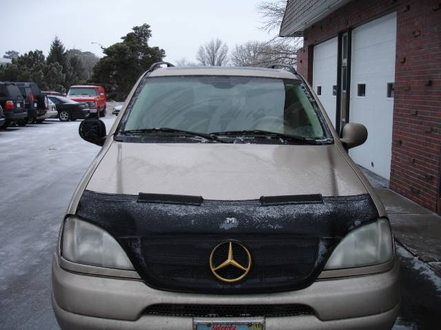 Mercedes-Benz M Class 2001 photo 1