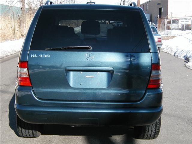 Mercedes-Benz M Class 2001 photo 3