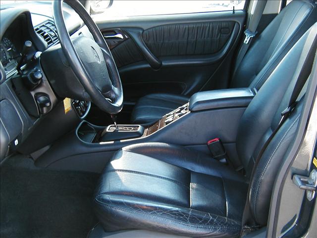 Mercedes-Benz M Class 2001 photo 4