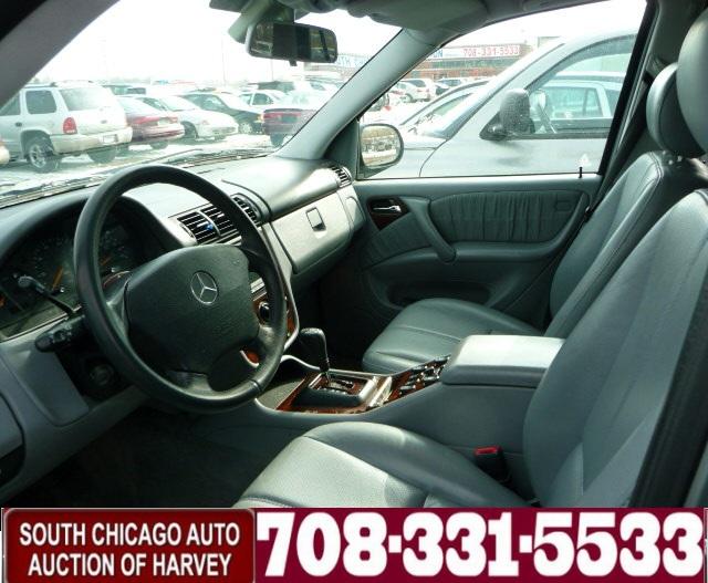 Mercedes-Benz M Class 2001 photo 2