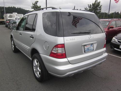 Mercedes-Benz M Class Srt-8 Other