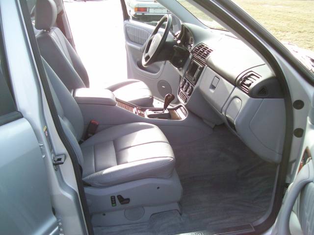 Mercedes-Benz M Class 2004 photo 4