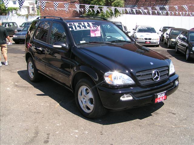 Mercedes-Benz M Class 2004 photo 2