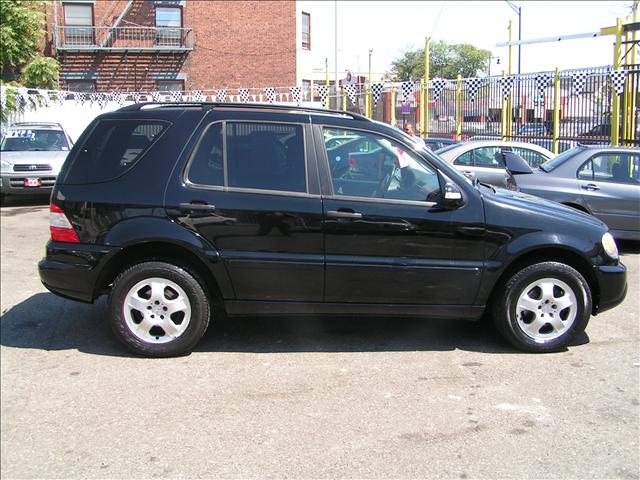 Mercedes-Benz M Class 2004 photo 3