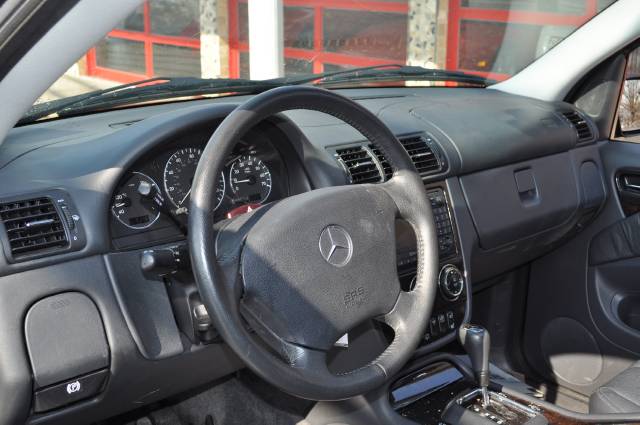 Mercedes-Benz M Class 2005 photo 4