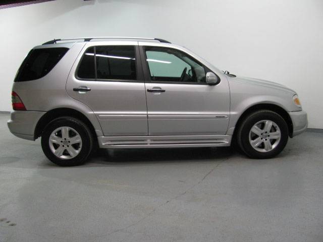 Mercedes-Benz M Class 2005 photo 4