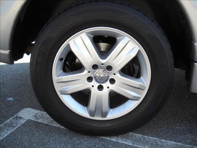 Mercedes-Benz M Class 2005 photo 2