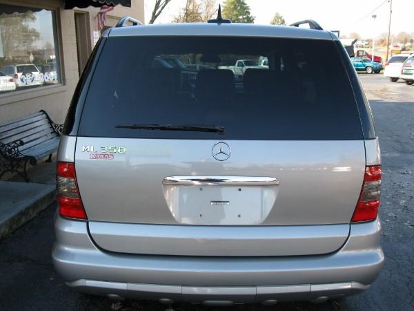 Mercedes-Benz M Class 2005 photo 2