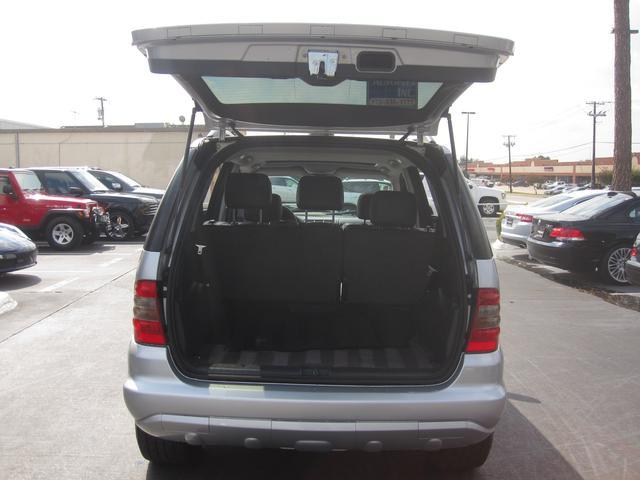 Mercedes-Benz M Class 2005 photo 2