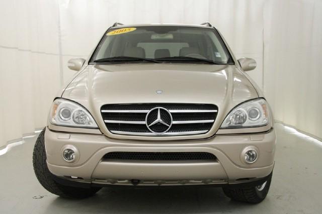 Mercedes-Benz M Class 2005 photo 2