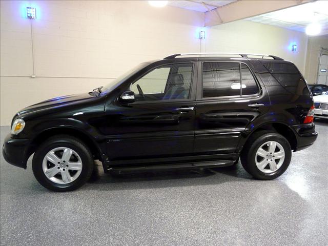 Mercedes-Benz M Class 2005 photo 1