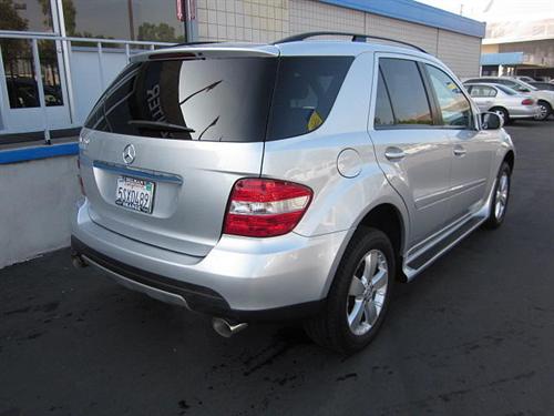 Mercedes-Benz M Class 2006 photo 2