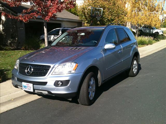 Mercedes-Benz M Class Premium Sport Utility