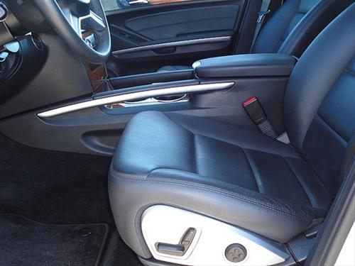 Mercedes-Benz M Class 2009 photo 2