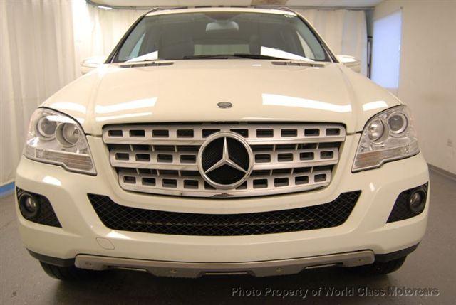 Mercedes-Benz M Class 2009 photo 1