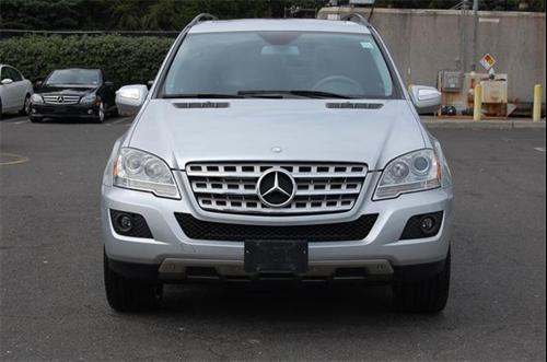 Mercedes-Benz M Class 2009 photo 1