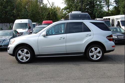 Mercedes-Benz M Class 2009 photo 2