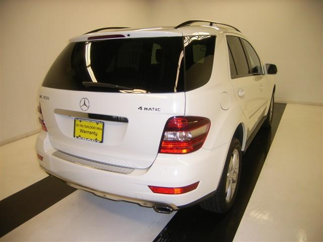 Mercedes-Benz M Class 2009 photo 1